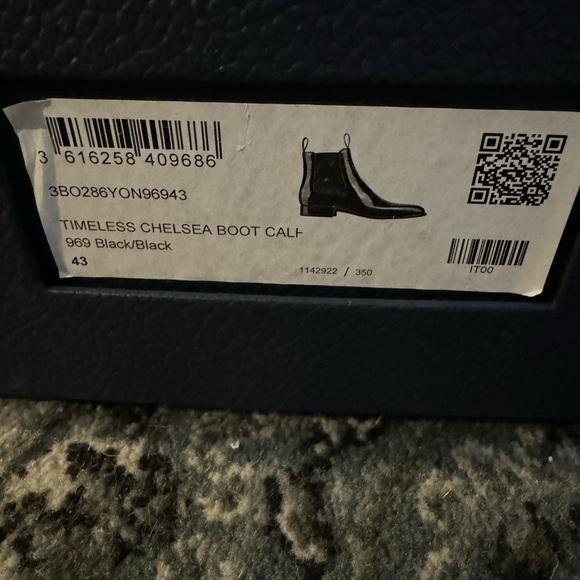 Dior Timeless Chelsea Boots - Picture 2 of 14